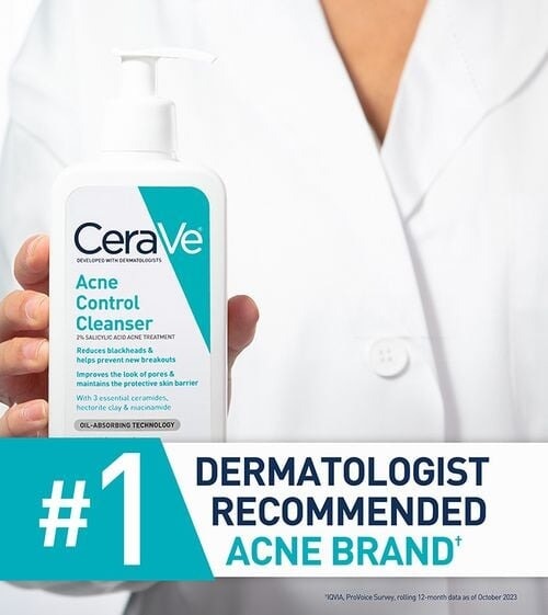 CeraVe Acne Control Cleanser, 237ml bottle, designed to reduce blackheads, clear acne, and hydrate skin