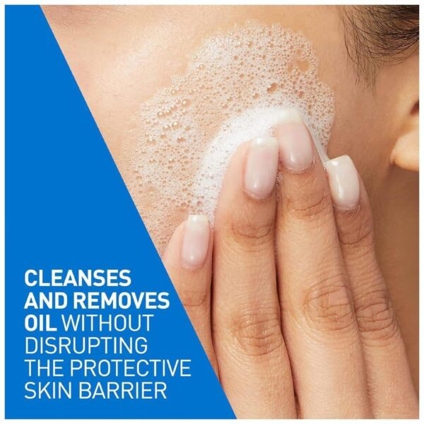 Cerave Smooth Texture Foaming Cleanser 236ml bottle with smooth liquid formula