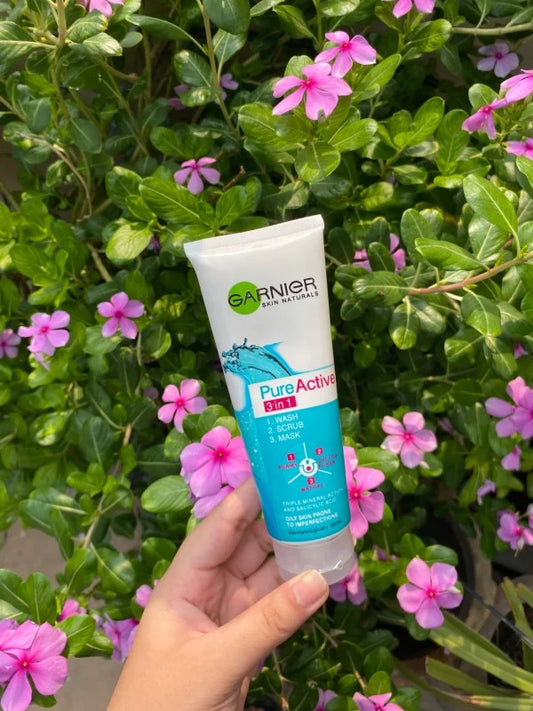 Garnier Skin Naturals Pure Active 3-in-1 Face Wash, Scrub & Mask – Deep Cleansing & Oil Control