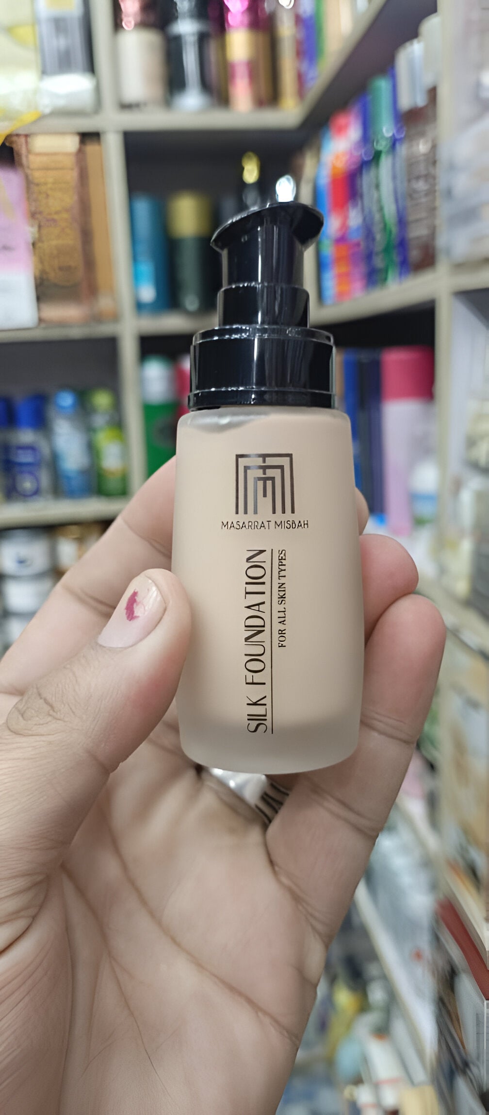 Masarrat Misbah Cream Silk Foundation 35ml – Hydrating, Shine-Free, Lightweight Coverage







